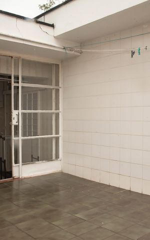 Casa à venda com 200m², 3 quartos e 3 vagasVaranda