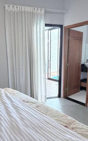 Casa à venda com 118m², 3 quartos e 2 vagas Casa à venda com 118m², 3 quartos e 2 vagasSuíte