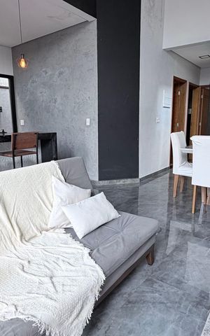 Casa à venda com 118m², 3 quartos e 2 vagas Casa à venda com 118m², 3 quartos e 2 vagasSala