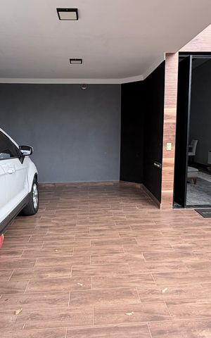 Casa à venda com 118m², 3 quartos e 2 vagas Casa à venda com 118m², 3 quartos e 2 vagasGaragem