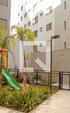 Apartamento à venda com 37m², 2 quartos e sem vaga Apartamento à venda com 37m², 2 quartos e sem vagaÁrea comum - Playground