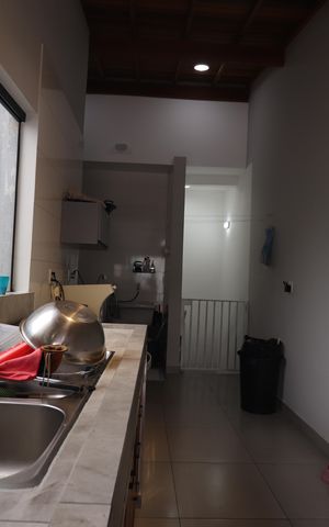 Apartamento à venda com 100m², 2 quartos e 2 vagasCozinha