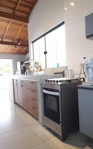 Apartamento à venda com 100m², 2 quartos e 2 vagasCozinha
