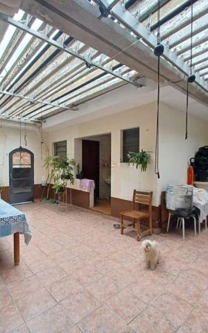 Casa à venda com 146m², 3 quartos e 4 vagas