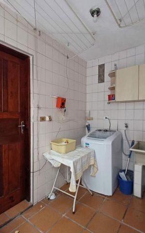 Casa à venda com 146m², 3 quartos e 4 vagas