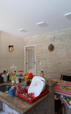 Casa à venda com 368m², 5 quartos e 3 vagasCozinha