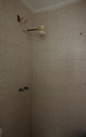 Casa à venda com 368m², 5 quartos e 3 vagasBanheiro de Serviço