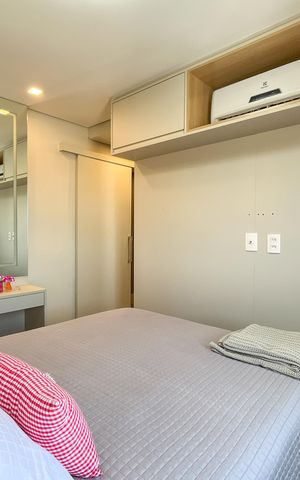 Apartamento à venda com 129m², 2 quartos e 2 vagas Apartamento à venda com 129m², 2 quartos e 2 vagasSuíte
