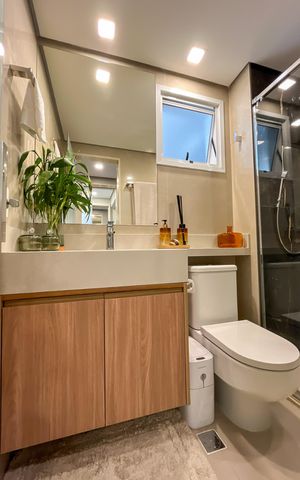 Apartamento à venda com 129m², 2 quartos e 2 vagas Apartamento à venda com 129m², 2 quartos e 2 vagasBanheiro Corredor