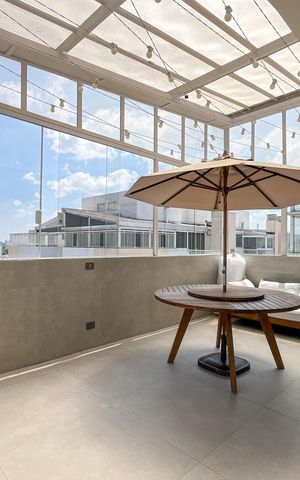 Apartamento à venda com 129m², 2 quartos e 2 vagas Apartamento à venda com 129m², 2 quartos e 2 vagasCobertura