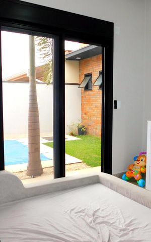 Casa de condomínio para alugar com 250m², 3 quartos e 4 vagasSuíte 2