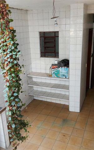 Casa à venda com 193m², 2 quartos e 2 vagas