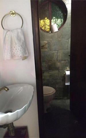 Casa à venda com 193m², 2 quartos e 2 vagas