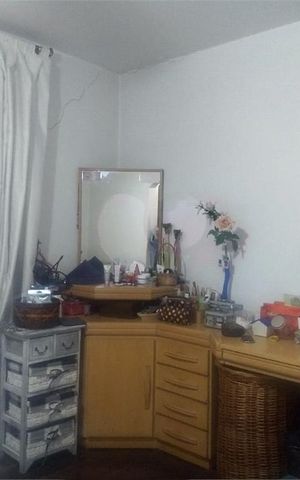 Casa à venda com 193m², 2 quartos e 2 vagas
