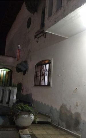 Casa à venda com 193m², 2 quartos e 2 vagas