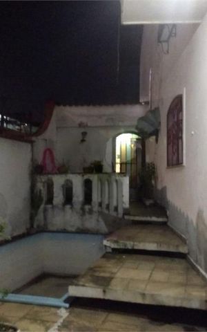 Casa à venda com 193m², 2 quartos e 2 vagas