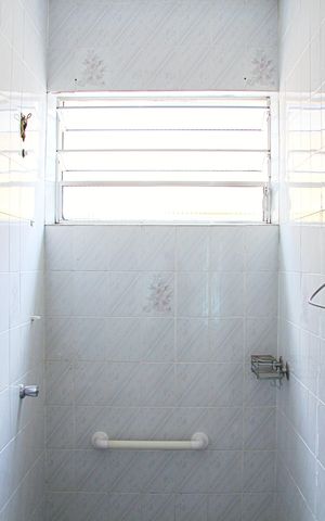 Casa à venda com 310m², 3 quartos e sem vagaBanheiro da Suíte