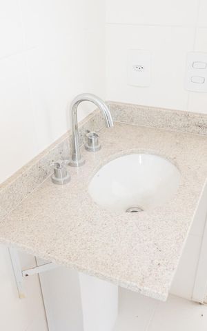 Apartamento à venda com 81m², 2 quartos e 1 vaga Apartamento à venda com 81m², 2 quartos e 1 vagaBanheiro da Suíte