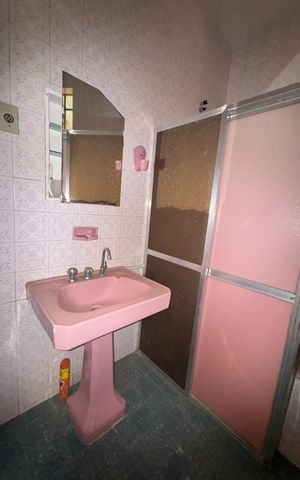 Casa à venda com 210m², 3 quartos e 1 vaga Casa à venda com 210m², 3 quartos e 1 vagaBanheiro Social