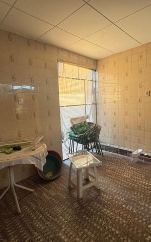 Casa à venda com 210m², 3 quartos e 1 vaga Casa à venda com 210m², 3 quartos e 1 vagaÁrea de Serviço