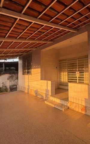 Casa à venda com 210m², 3 quartos e 1 vaga Casa à venda com 210m², 3 quartos e 1 vagaÁrea Externa