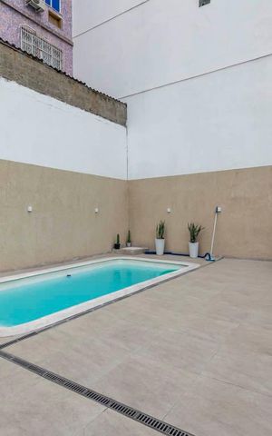 Casa à venda com 400m², 5 quartos e 2 vagas Casa à venda com 400m², 5 quartos e 2 vagasÁrea da piscina