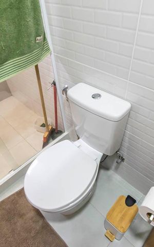 Casa à venda com 400m², 5 quartos e 2 vagas Casa à venda com 400m², 5 quartos e 2 vagasBanheiro da Suíte