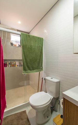 Casa à venda com 400m², 5 quartos e 2 vagas Casa à venda com 400m², 5 quartos e 2 vagasBanheiro da Suíte