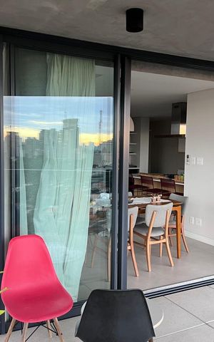 Apartamento à venda com 127m², 2 quartos e 2 vagas Apartamento à venda com 127m², 2 quartos e 2 vagasVaranda