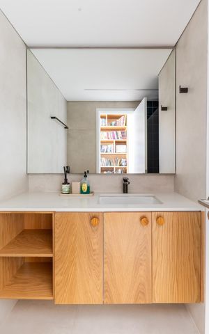 Apartamento à venda com 127m², 2 quartos e 2 vagas Apartamento à venda com 127m², 2 quartos e 2 vagasBanheiro da Suíte 1