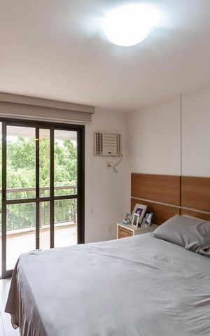 Apartamento à venda com 131m², 3 quartos e 2 vagasSuíte
