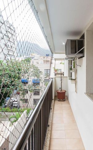 Apartamento à venda com 131m², 3 quartos e 2 vagasVaranda da Sala