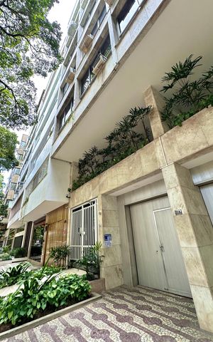 Apartamento à venda com 120m², 3 quartos e 1 vaga Apartamento à venda com 120m², 3 quartos e 1 vagaPlaquinha