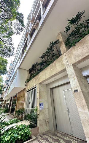 Apartamento à venda com 120m², 3 quartos e 1 vaga Apartamento à venda com 120m², 3 quartos e 1 vagaFachada