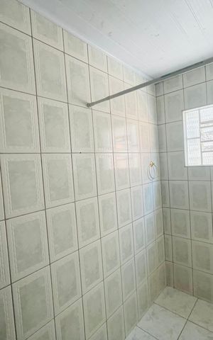 Casa à venda com 80m², 2 quartos e 1 vaga Casa à venda com 80m², 2 quartos e 1 vagaBanheiro 2