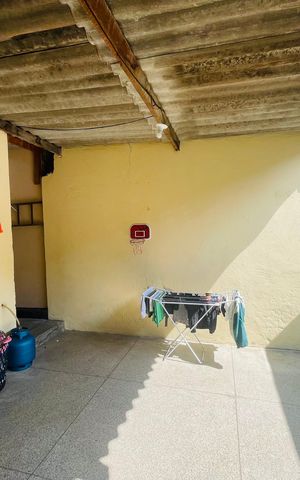 Casa à venda com 80m², 2 quartos e 1 vaga Casa à venda com 80m², 2 quartos e 1 vagaÁrea de Serviço