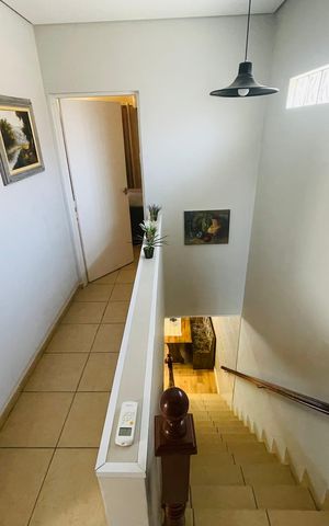 Casa à venda com 80m², 2 quartos e 1 vaga Casa à venda com 80m², 2 quartos e 1 vagaCorredor interno