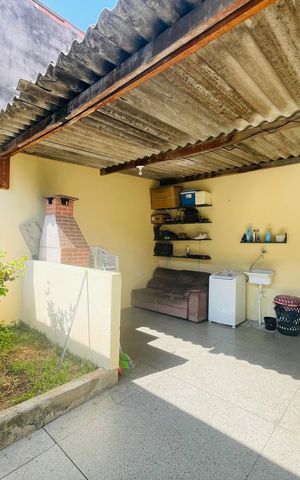 Casa à venda com 80m², 2 quartos e 1 vaga Casa à venda com 80m², 2 quartos e 1 vagaQuintal