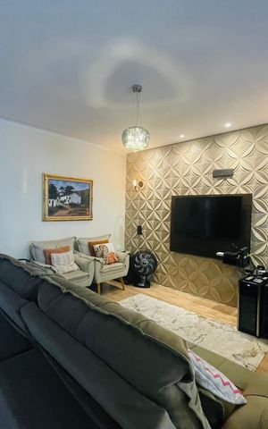 Casa à venda com 80m², 2 quartos e 1 vaga Casa à venda com 80m², 2 quartos e 1 vagaSala 1
