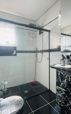 Casa à venda com 80m², 2 quartos e 1 vaga Casa à venda com 80m², 2 quartos e 1 vagaBanheiro 3