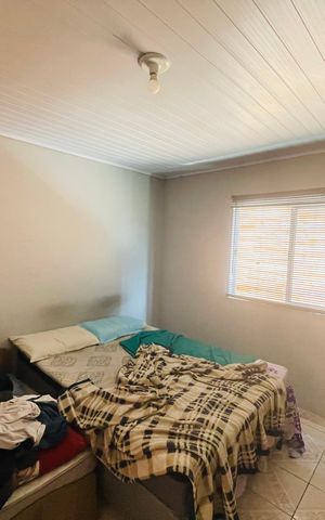 Casa à venda com 80m², 2 quartos e 1 vaga Casa à venda com 80m², 2 quartos e 1 vagaQuarto 4
