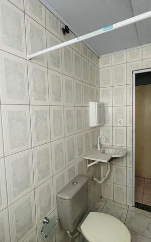 Casa à venda com 80m², 2 quartos e 1 vaga Casa à venda com 80m², 2 quartos e 1 vagaBanheiro 2