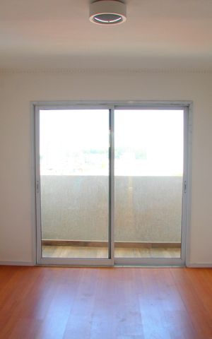 Apartamento para alugar com 76m², 2 quartos e 1 vagaSala