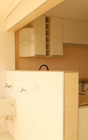 Apartamento para alugar com 76m², 2 quartos e 1 vagaÁrea de Serviço