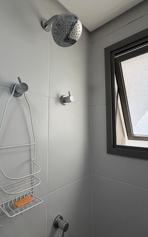 Studio para alugar com 44m², 1 quarto e 1 vaga Studio para alugar com 44m², 1 quarto e 1 vagaBanheiro