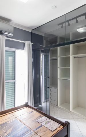 Casa de condomínio à venda com 160m², 3 quartos e 2 vagas Casa de condomínio à venda com 160m², 3 quartos e 2 vagasSuíte