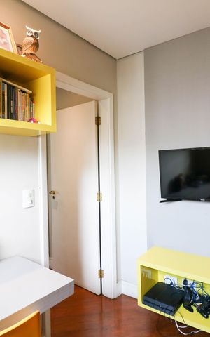 Apartamento à venda com 172m², 3 quartos e 2 vagas Apartamento à venda com 172m², 3 quartos e 2 vagasSala de TV
