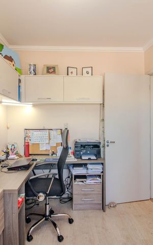 Apartamento à venda com 94m², 3 quartos e 2 vagas Apartamento à venda com 94m², 3 quartos e 2 vagasQuarto 1