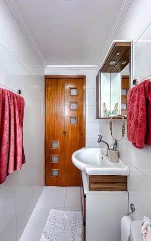 Apartamento à venda com 50m², 2 quartos e 1 vaga Apartamento à venda com 50m², 2 quartos e 1 vagaBanheiro