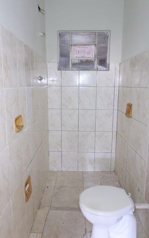 Casa para alugar com 275m², 6 quartos e 3 vagasBanheiro Social
